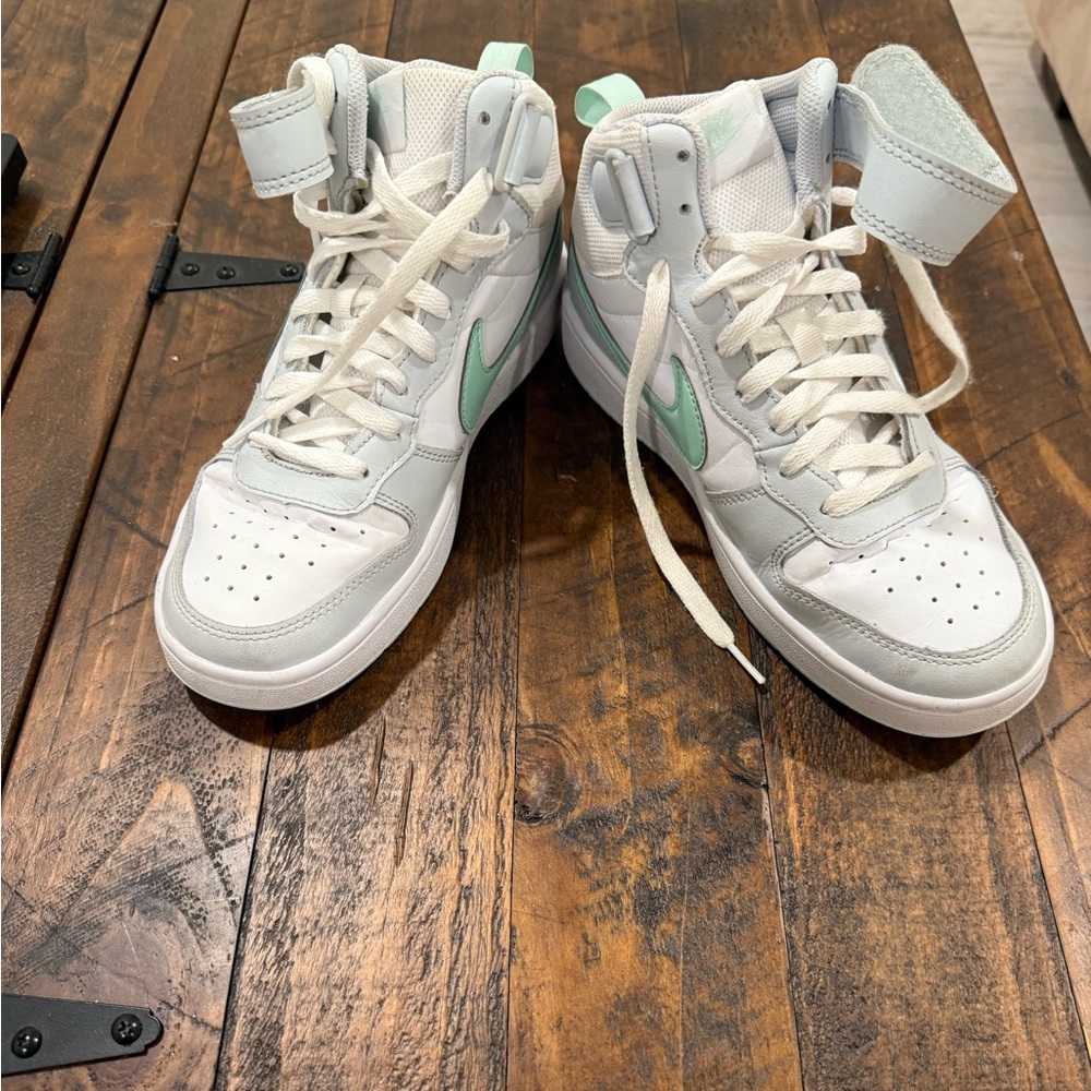 Nike White and Mint Green High-Tops Dunks